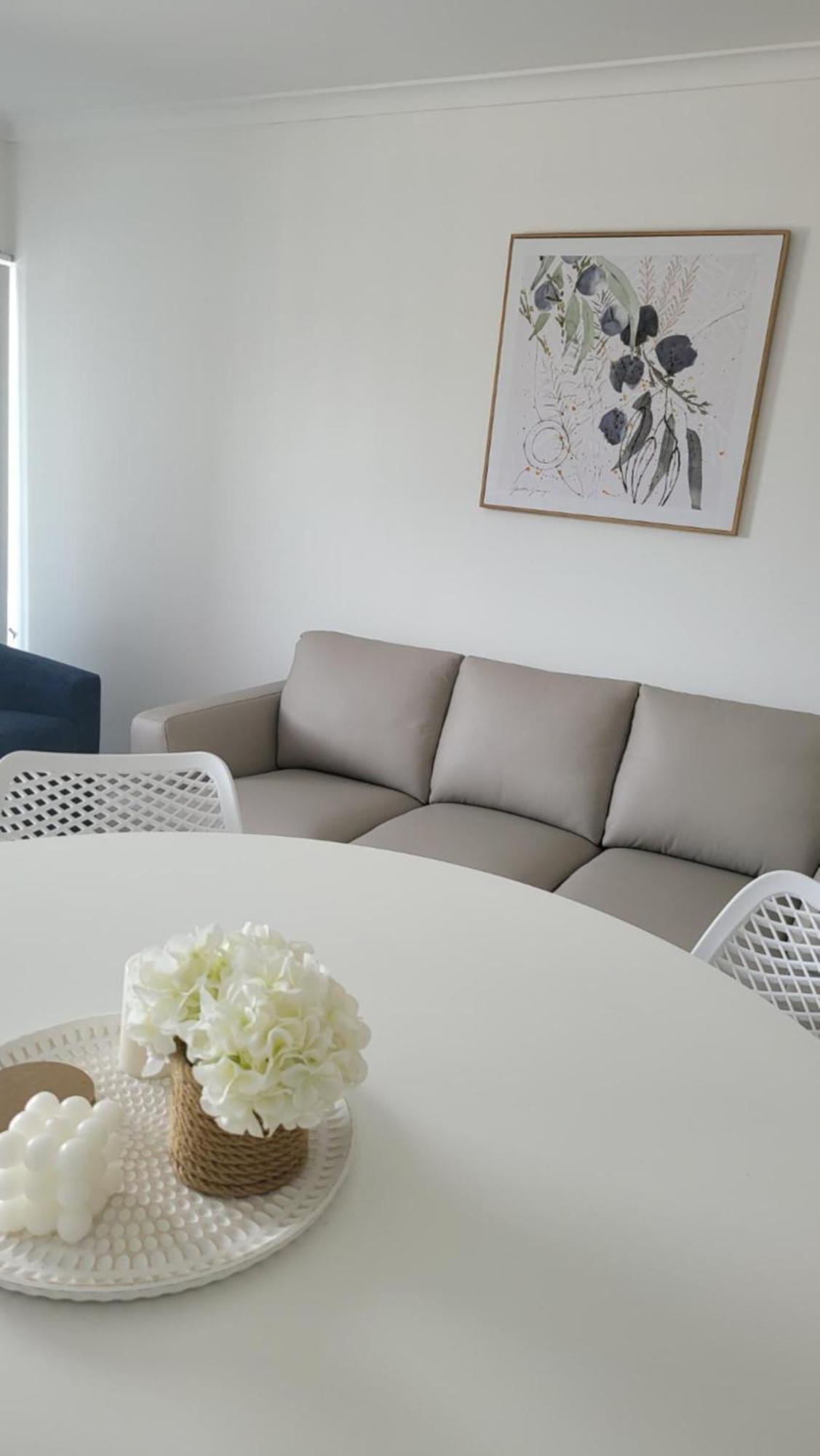 Husky 19 Beautifully Appointed Apartments - Great Location - In The Heart Of Husky 허스키슨 외부 사진
