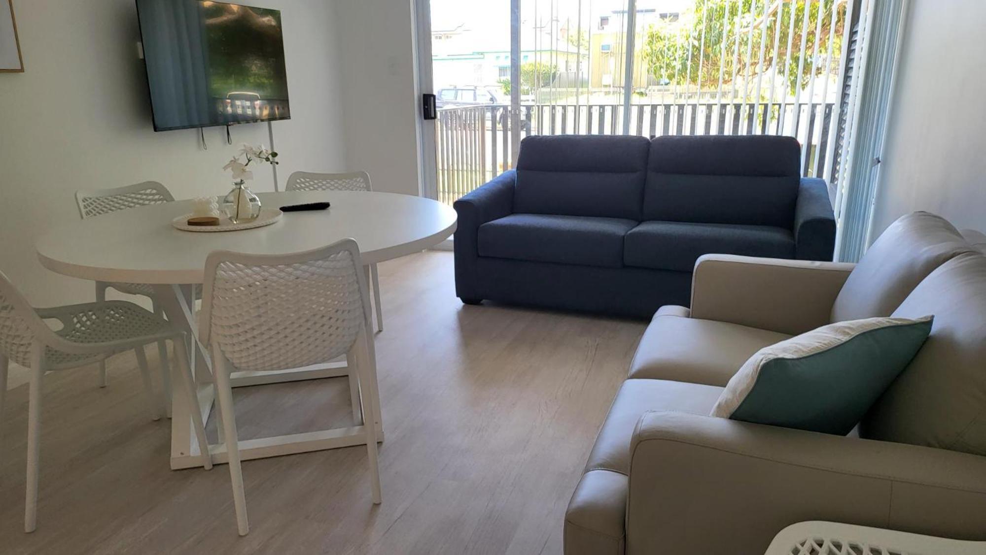 Husky 19 Beautifully Appointed Apartments - Great Location - In The Heart Of Husky 허스키슨 외부 사진